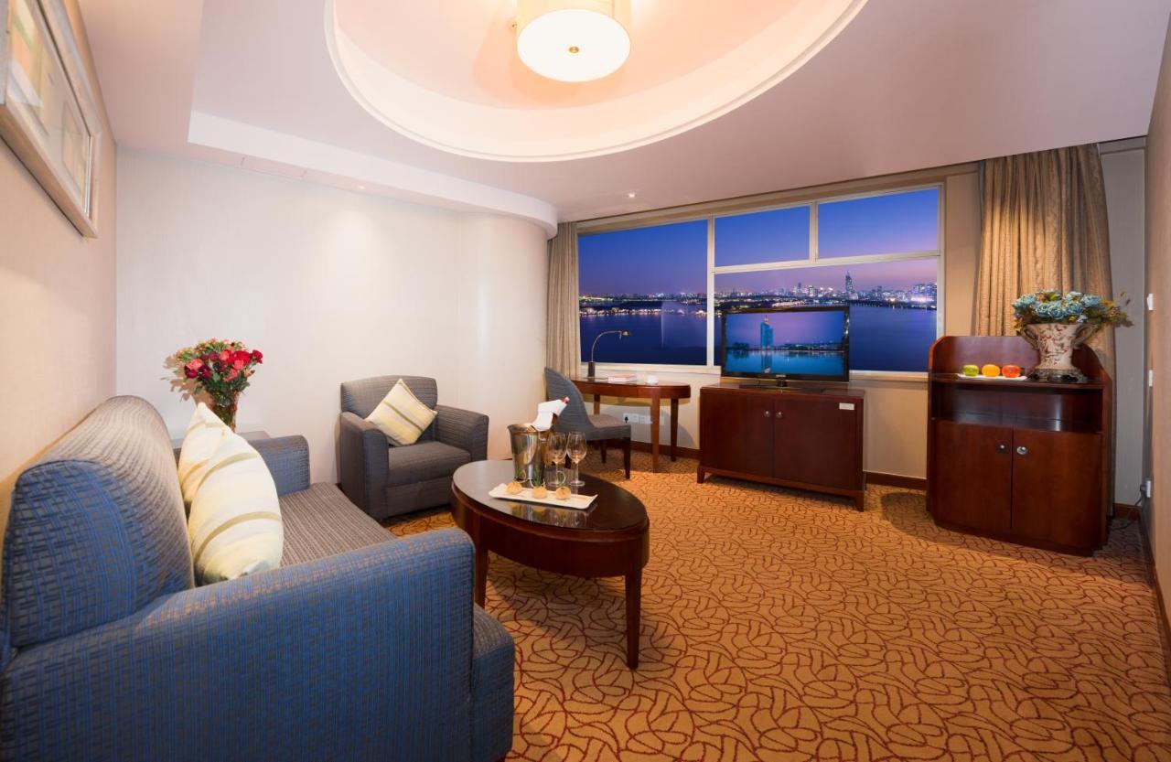 Shu Guang International Hotel Nanking Buitenkant foto