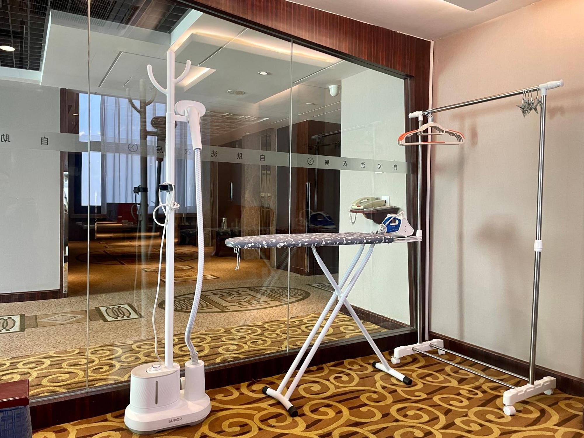 Shu Guang International Hotel Nanking Buitenkant foto