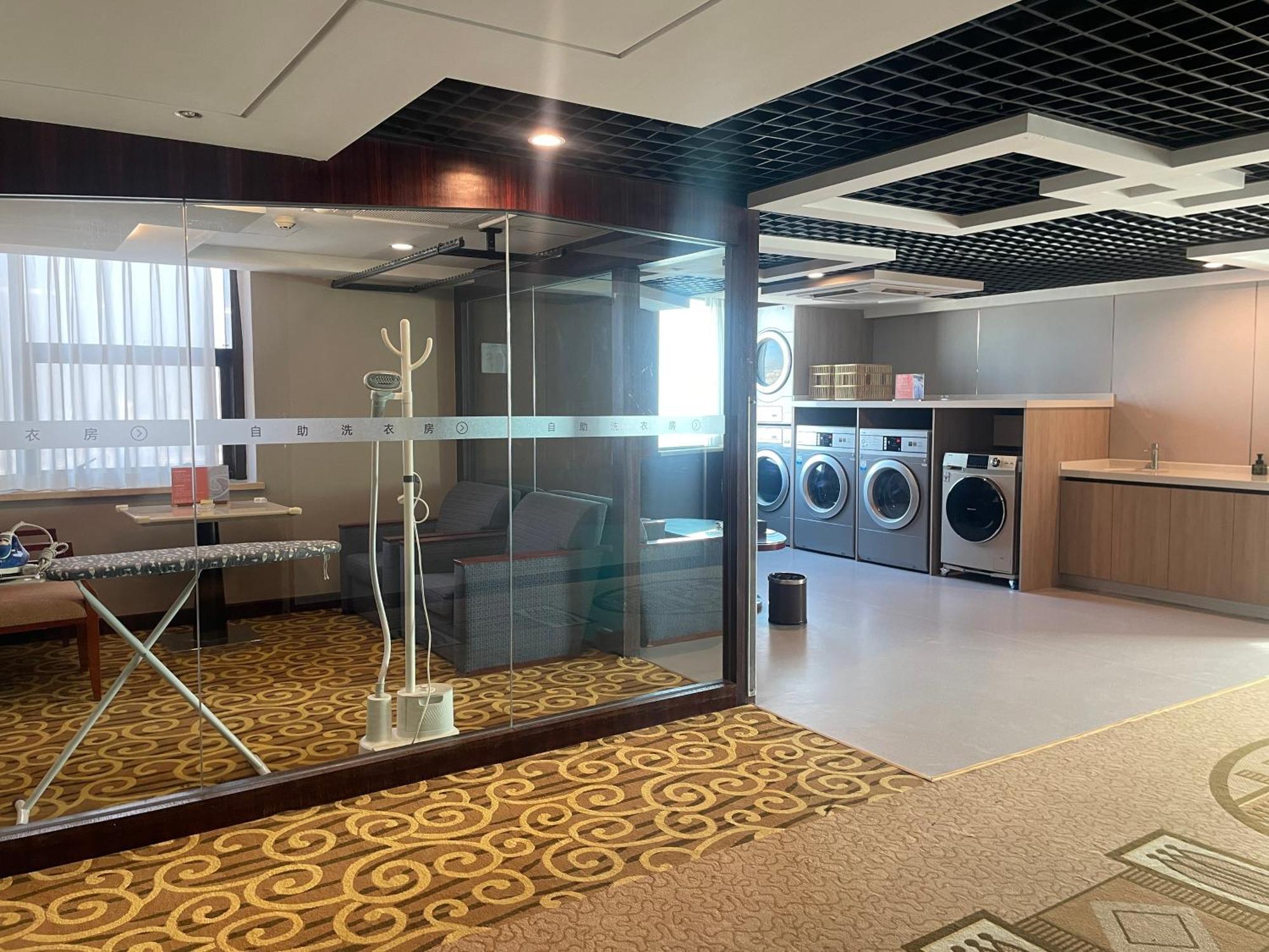 Shu Guang International Hotel Nanking Buitenkant foto